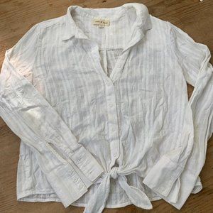 Size XS White Button-Up Blouse